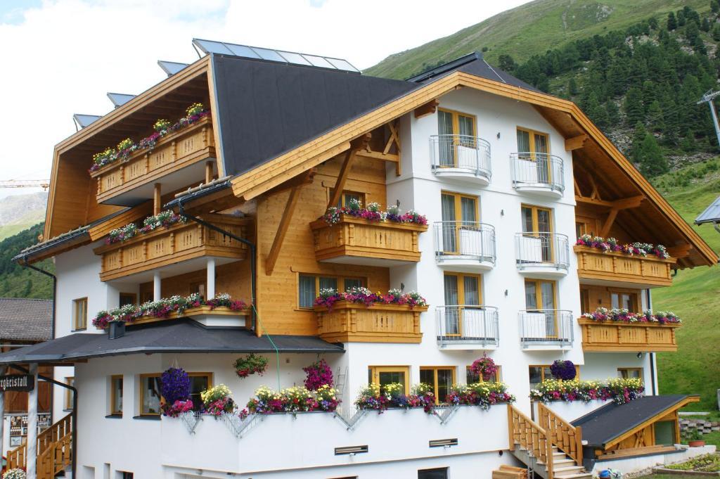 Haus Bergkristall Bed and Breakfast Obergurgl Buitenkant foto